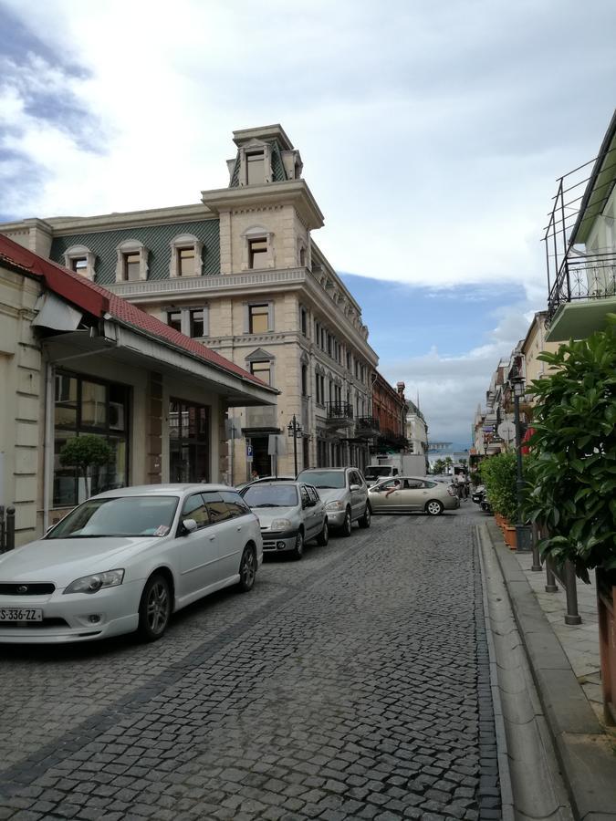 Hotel Verona Batumi Exterior photo